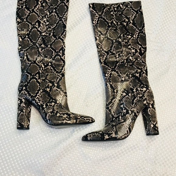 Steve Madden Triumph embosssed leather Knee boots - Picture 4 of 8